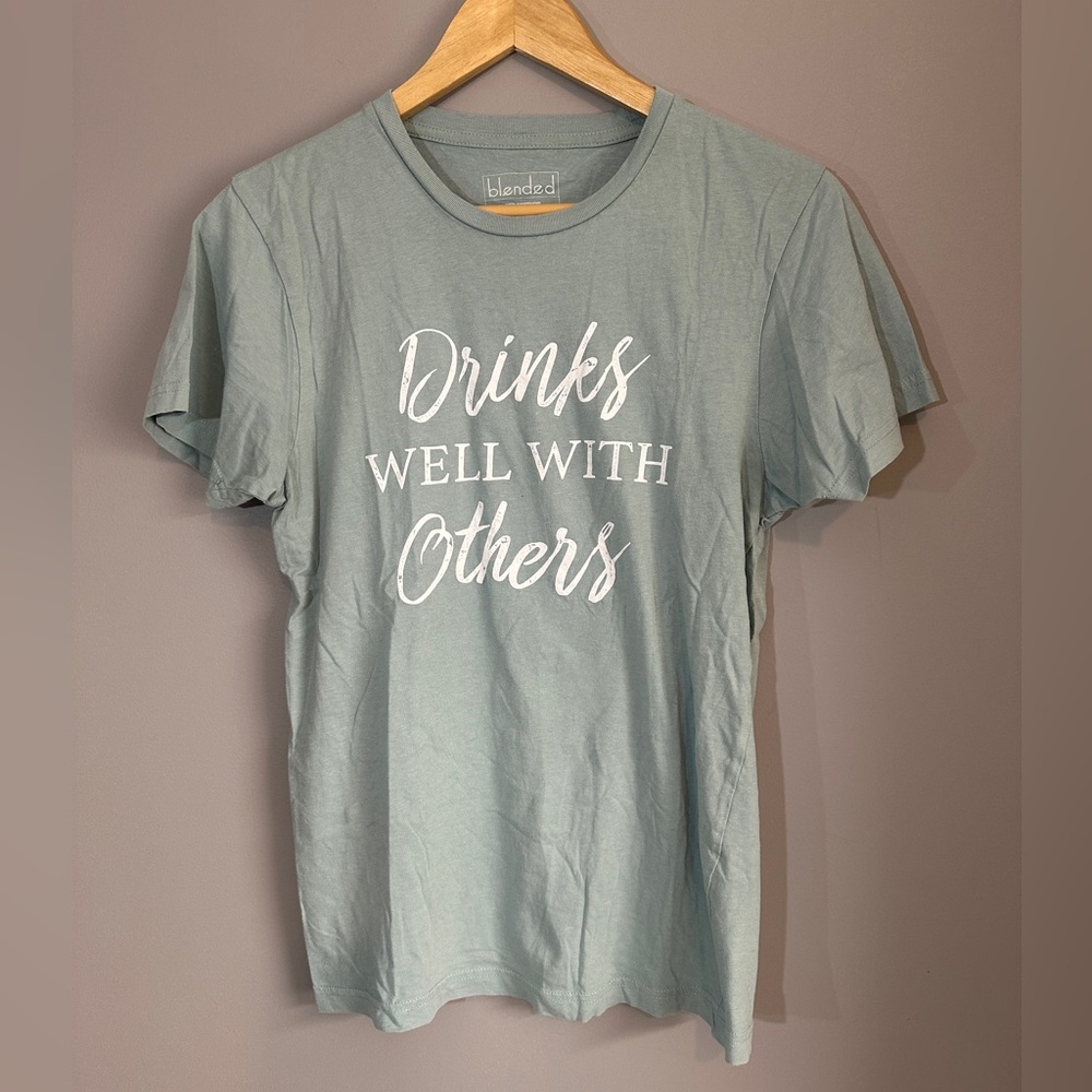 '‎ Drinks Well With Others' Graphic Slogan Tee Womens Small Seafoam Sage Top